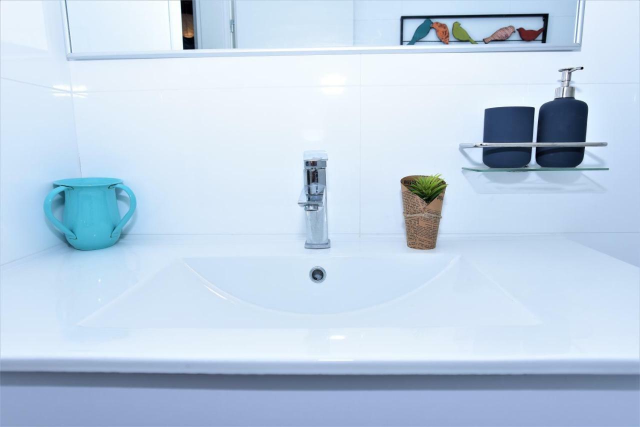 Aristone Luxury Apartment 티베리아 외부 사진